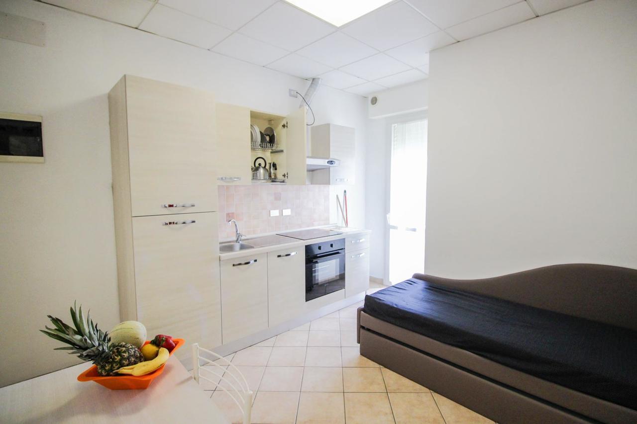 Residence Eurogarden Rimini Bagian luar foto